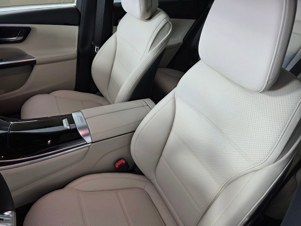 New 2026 Mercedes-Benz GLC 300 image 8