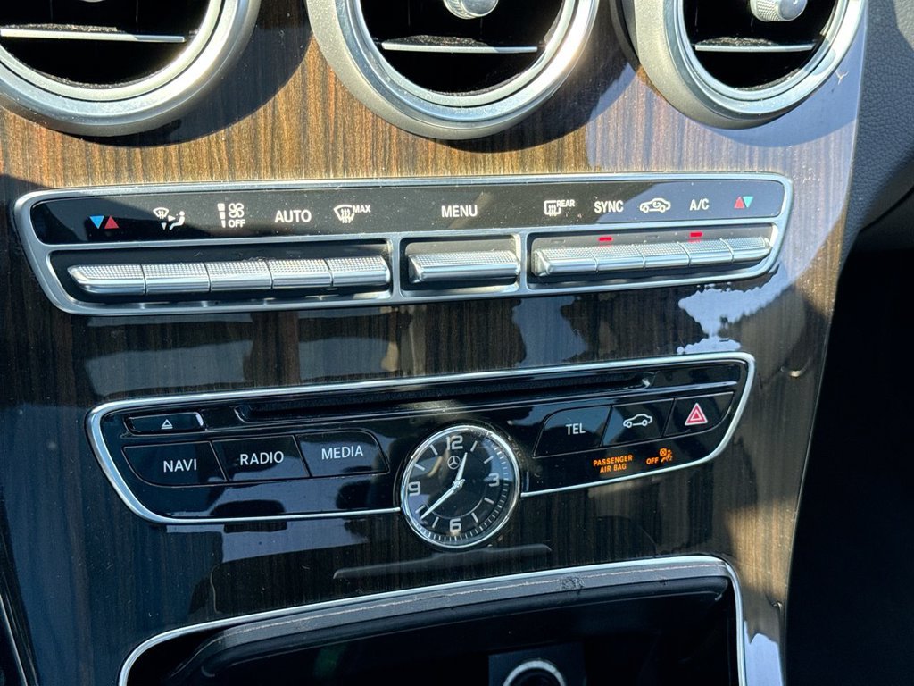 Used 2018 Mercedes-Benz C 300 4MATIC Sedan image 19