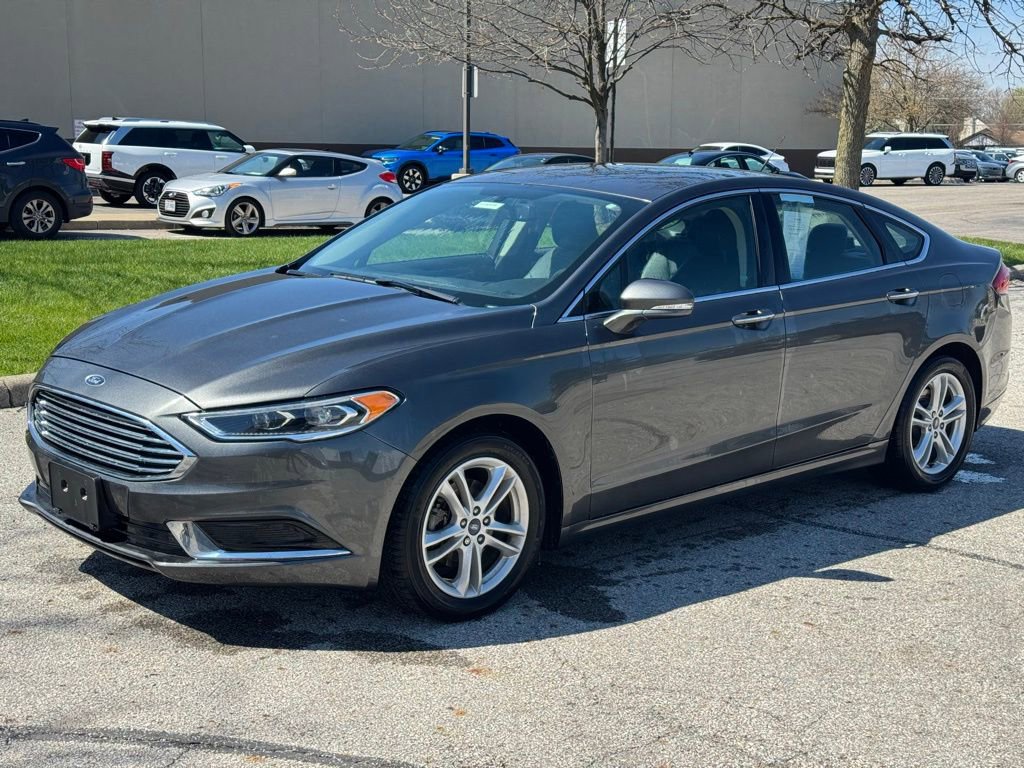 Used 2018 Ford Fusion SE w/ Fusion SE Technology Package image 1