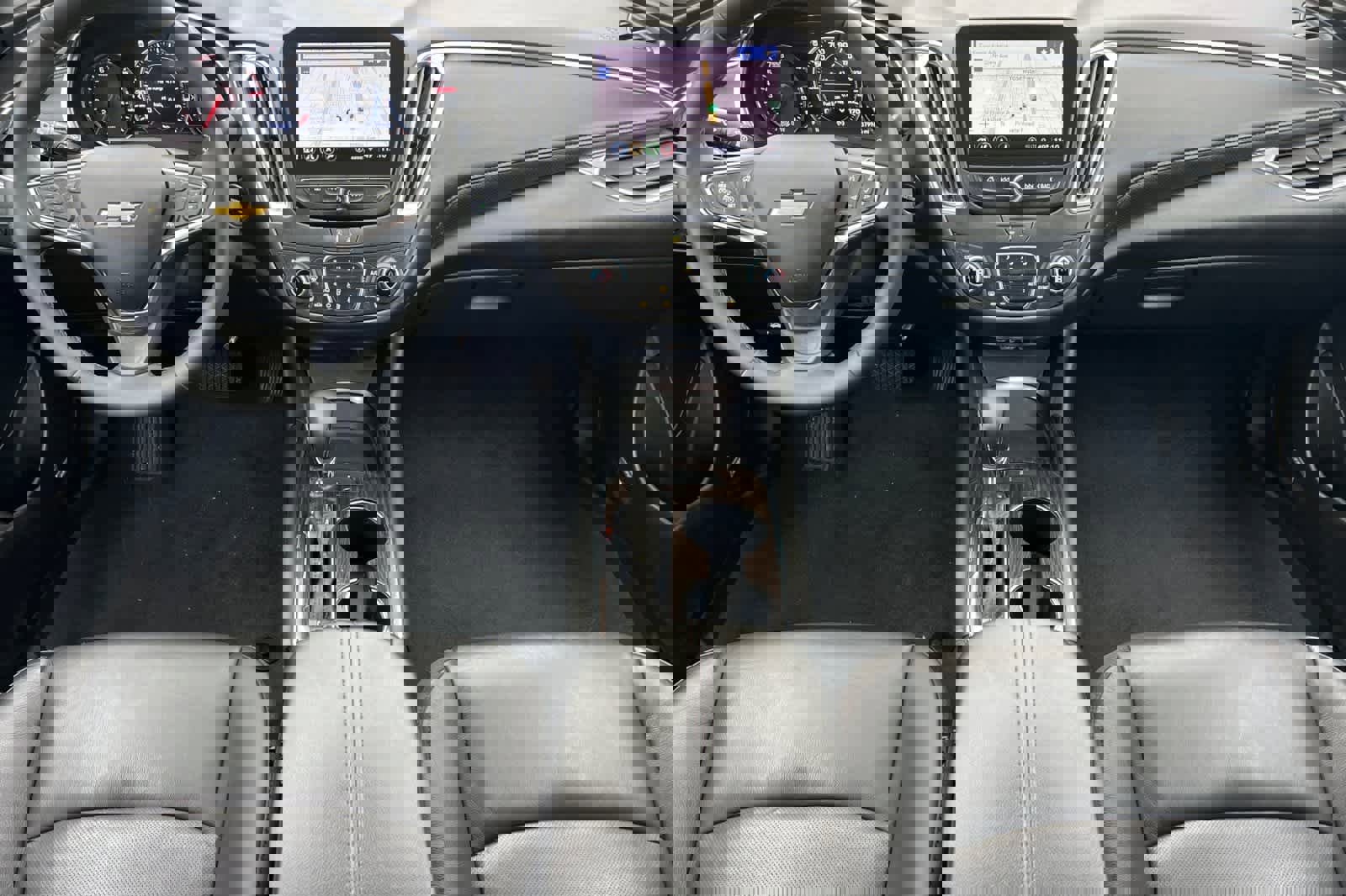 Used 2023 Chevrolet Malibu LT w/ Midnight Edition image 4