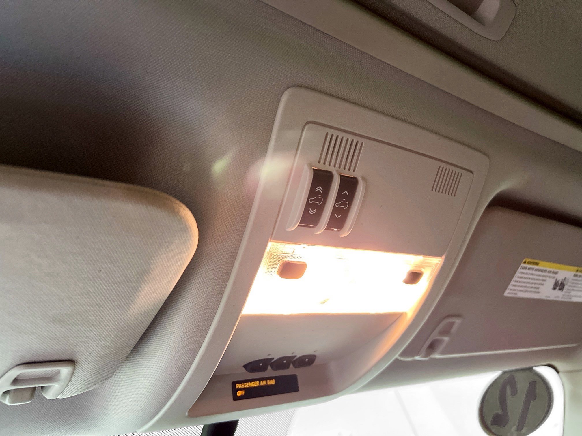 Used 2012 Chevrolet Avalanche LTZ image 19