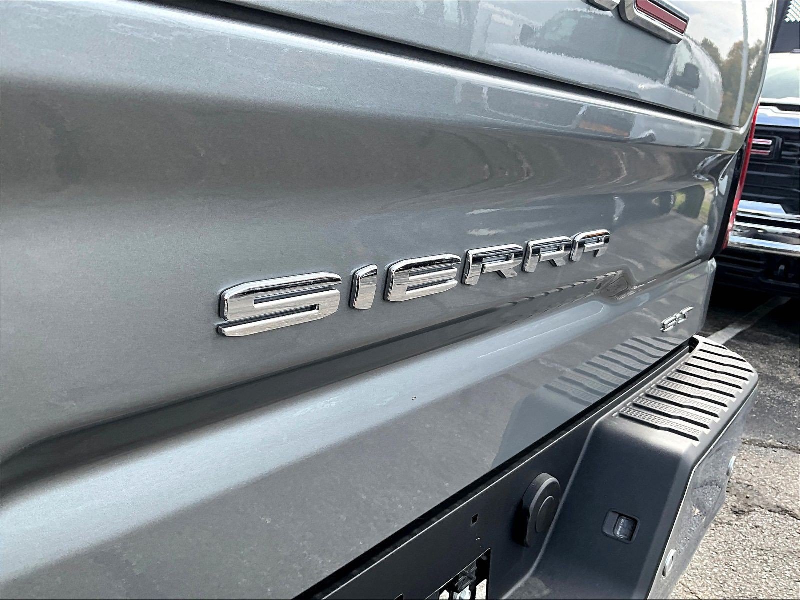 New 2026 GMC Sierra 1500 SLT w/ SLT Premium Plus Package AWD/4WD image 13