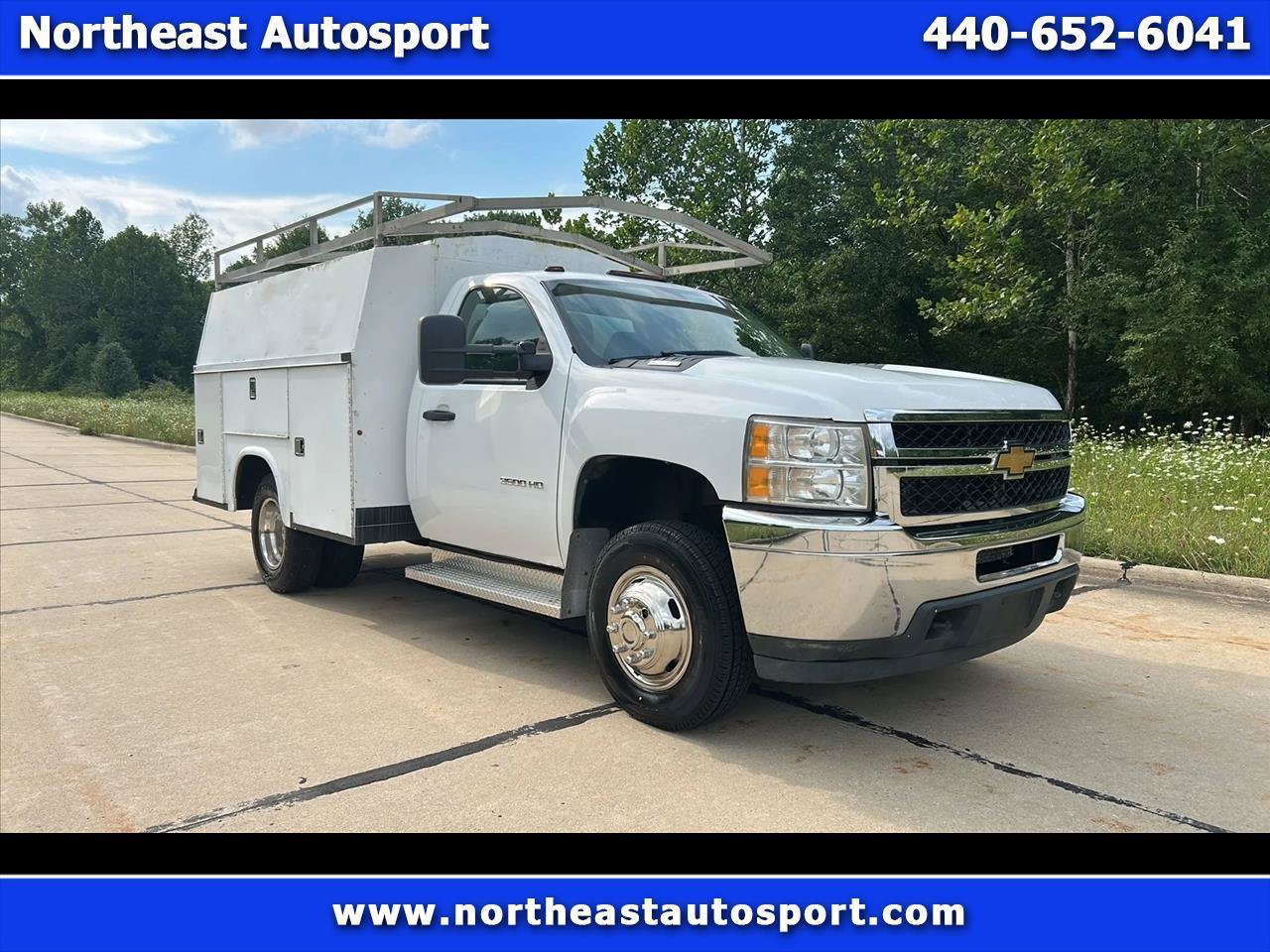 Used 2011 Chevrolet Silverado 3500 W/T RWD image 1