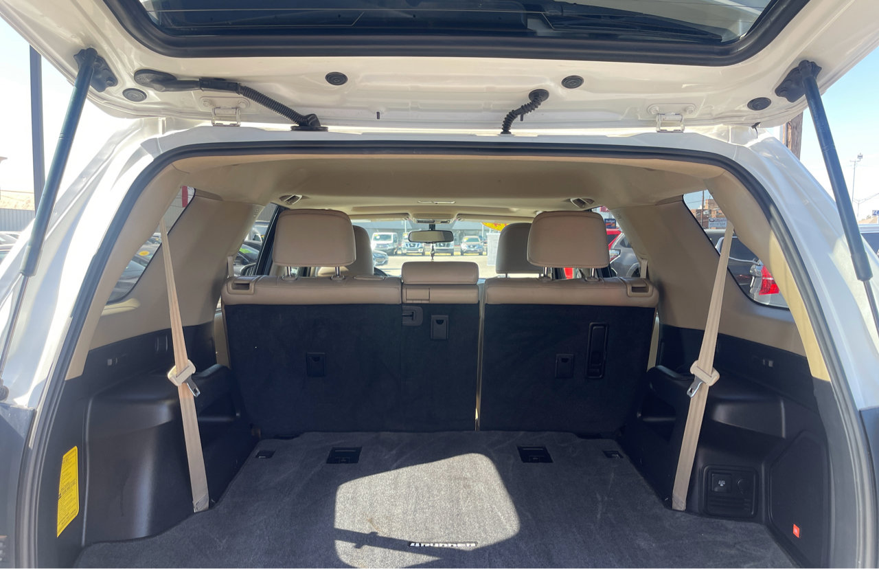Used 2014 Toyota 4Runner Limited image 8