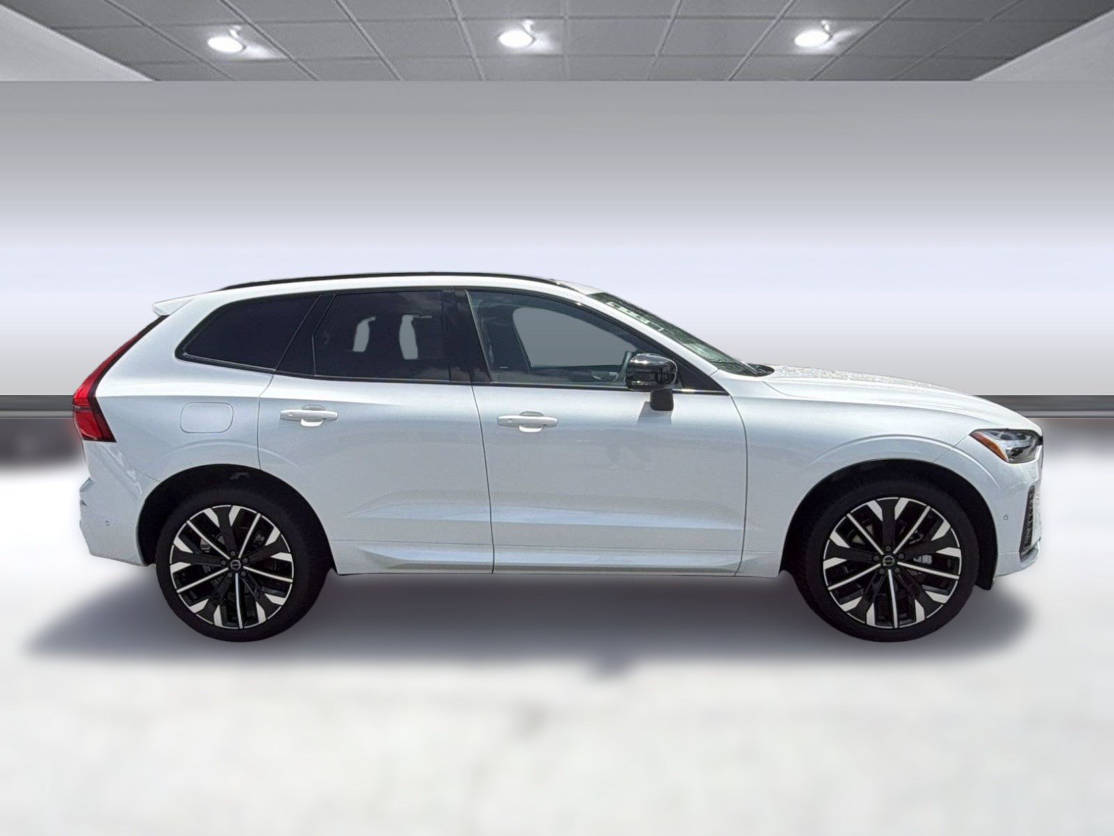 New 2026 Volvo XC60 B5 Ultra w/ Climate Package AWD/4WD image 8