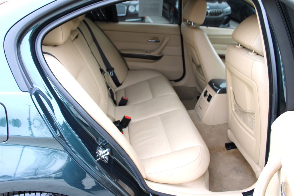 Used 2006 BMW 325xi Sedan image 25