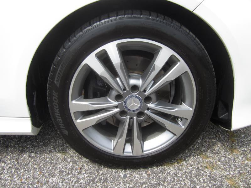 Used 2016 Mercedes-Benz E 350 4MATIC Sedan image 38