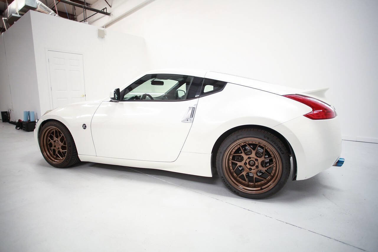 Used 2011 Nissan 370Z Coupe image 5