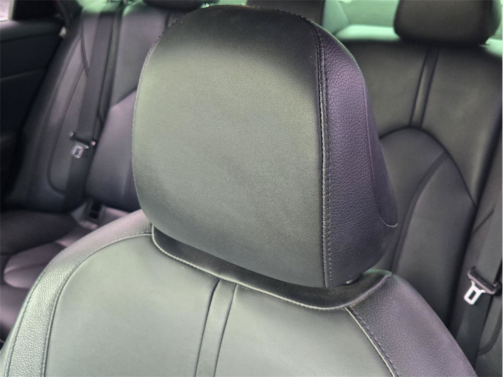 Used 2020 Toyota Avalon XLE w/ Moonroof Package FWD image 21