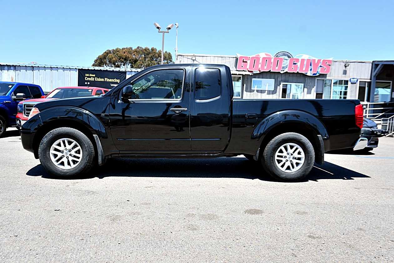 Used 2017 Nissan Frontier SV RWD image 4