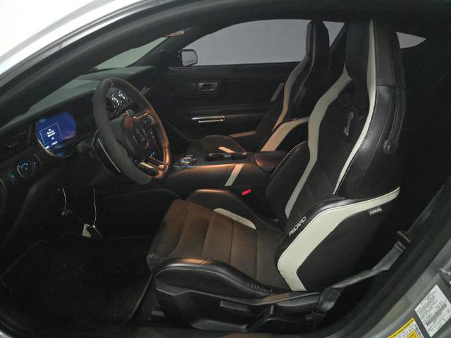 Used 2020 Ford Mustang Shelby GT500 w/ Carbon Fiber Track Pack image 13