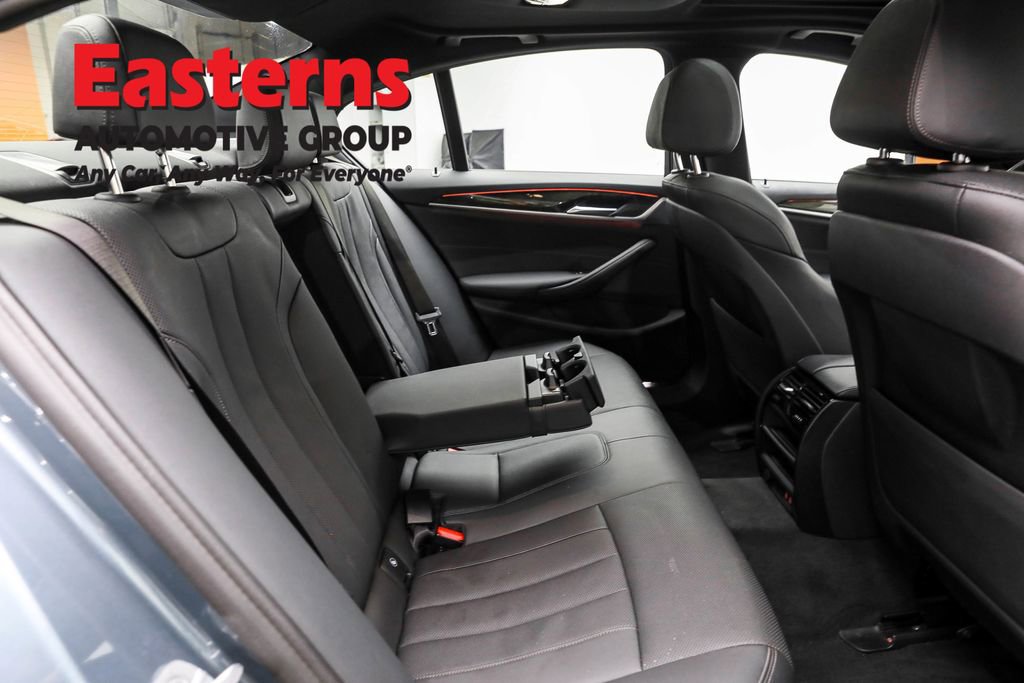 Used 2022 BMW 530i xDrive w/ M Sport Package image 25