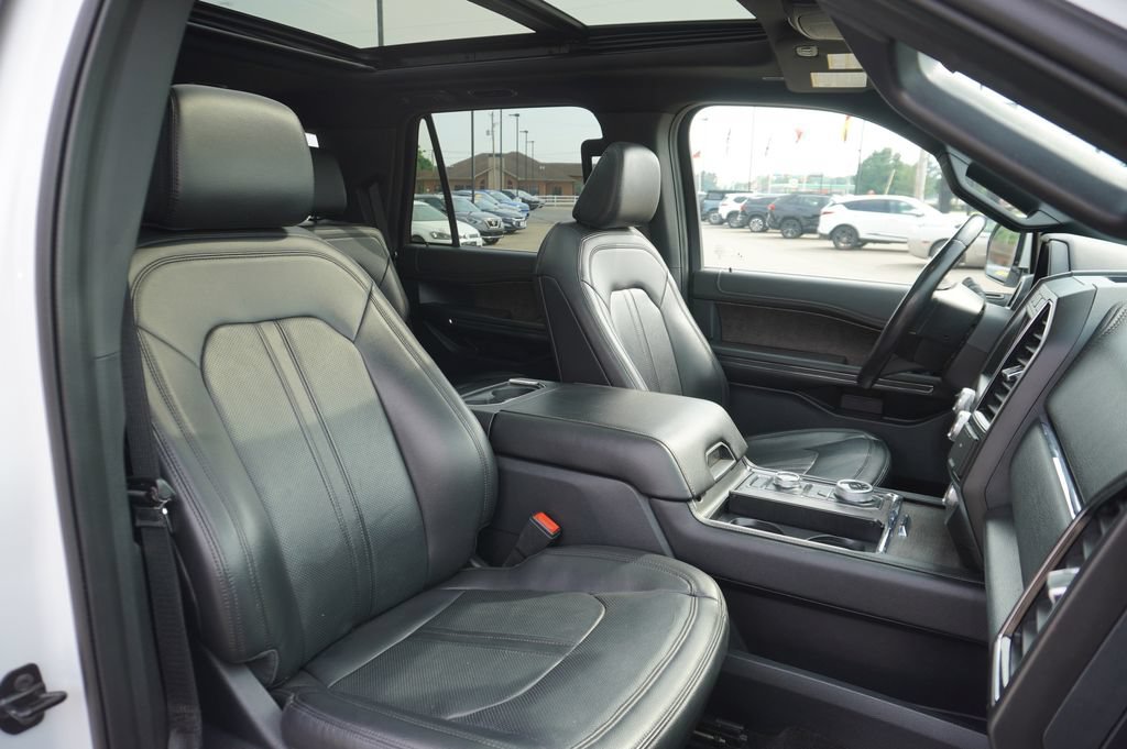 Used 2021 Ford Expedition Limited AWD/4WD image 36