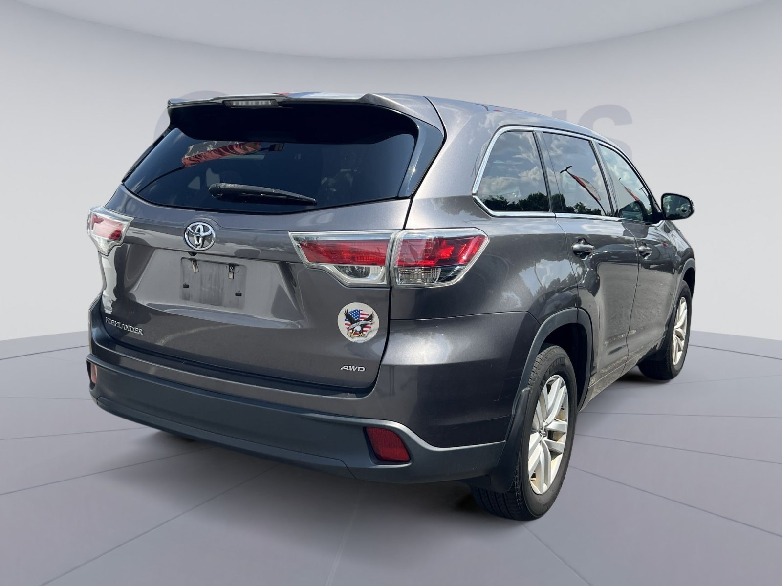 Used 2016 Toyota Highlander LE AWD/4WD image 7