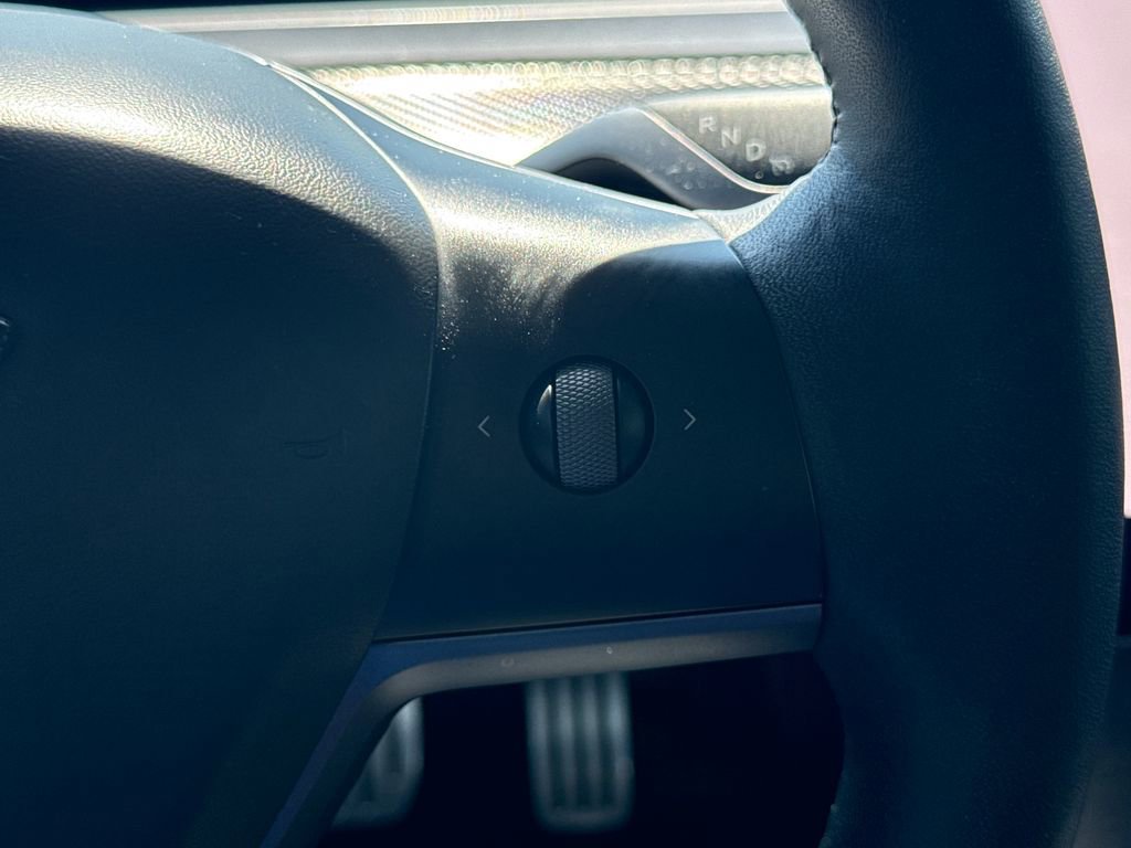 Used 2023 Tesla Model 3 Performance image 27