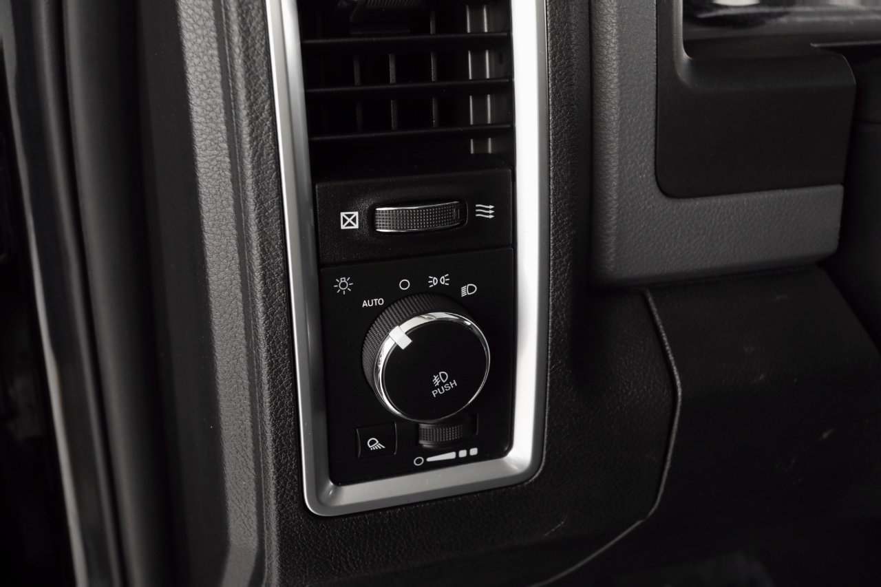 Used 2018 RAM 1500 Outdoorsman image 29