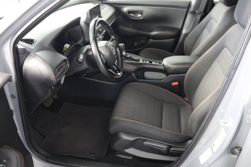 Certified 2025 Honda HR-V Sport image 19
