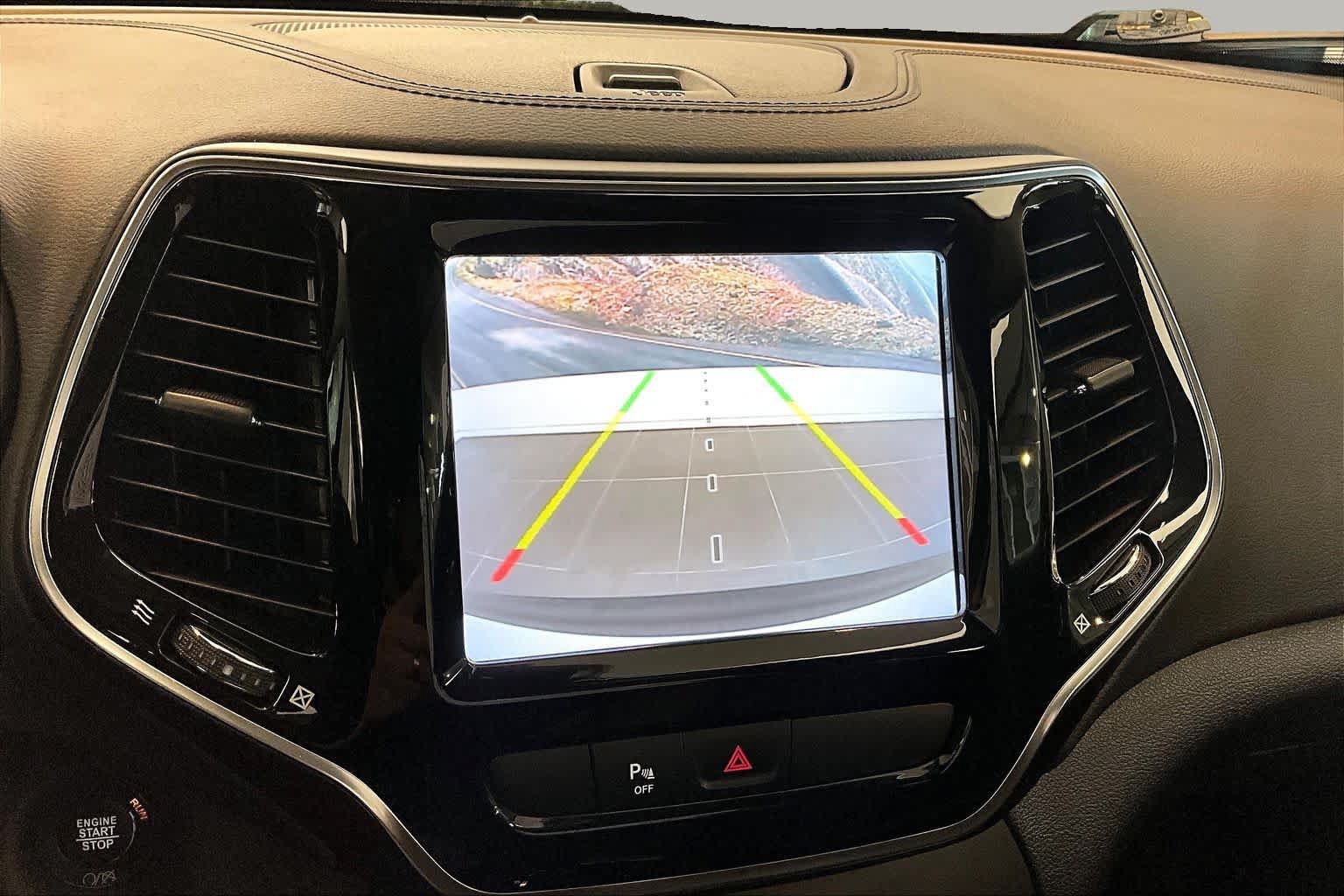 Used 2020 Jeep Cherokee Limited FWD image 28