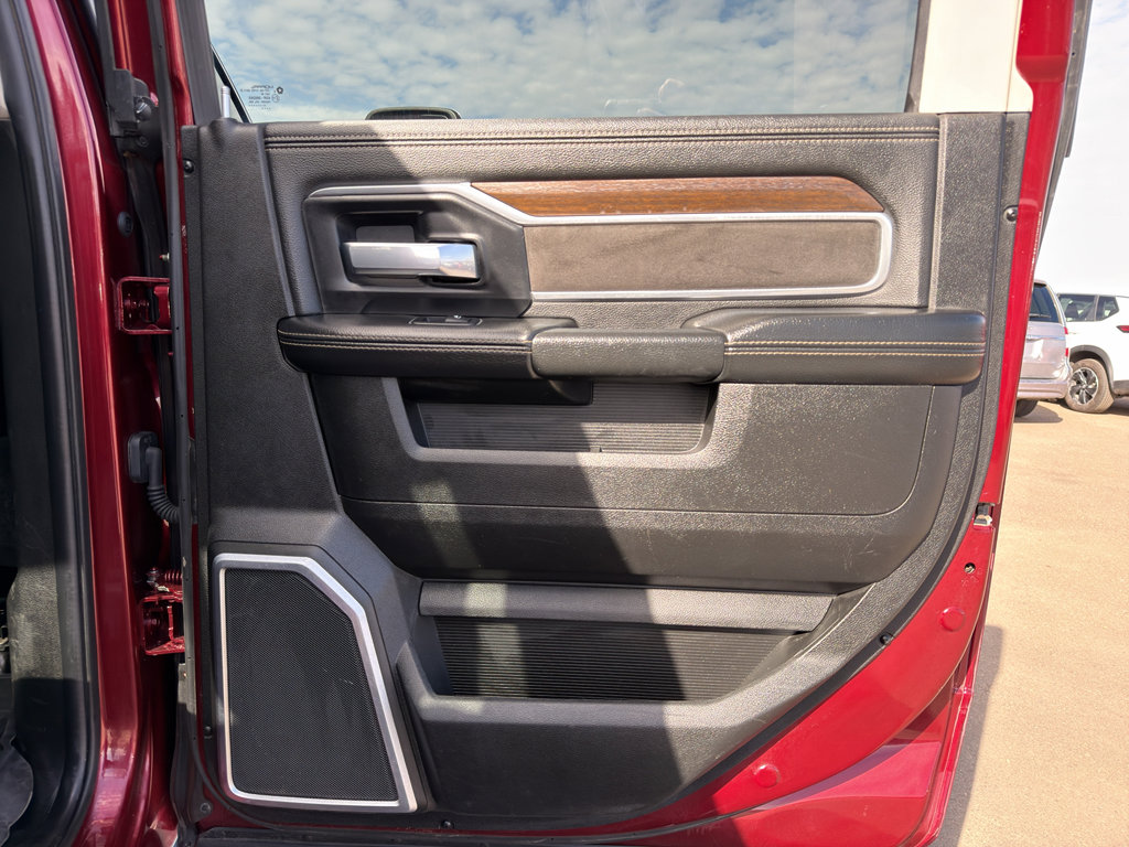 Used 2024 RAM 3500 Laramie image 35