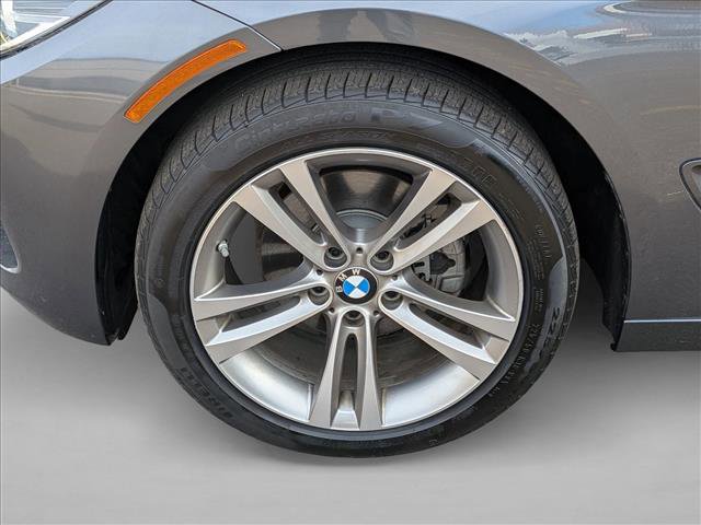 Used 2018 BMW 330i Gran Turismo xDrive image 9