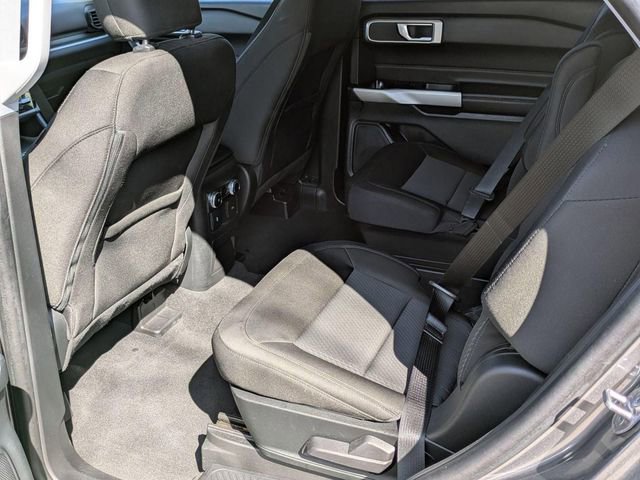 Used 2022 Ford Explorer XLT AWD/4WD image 23