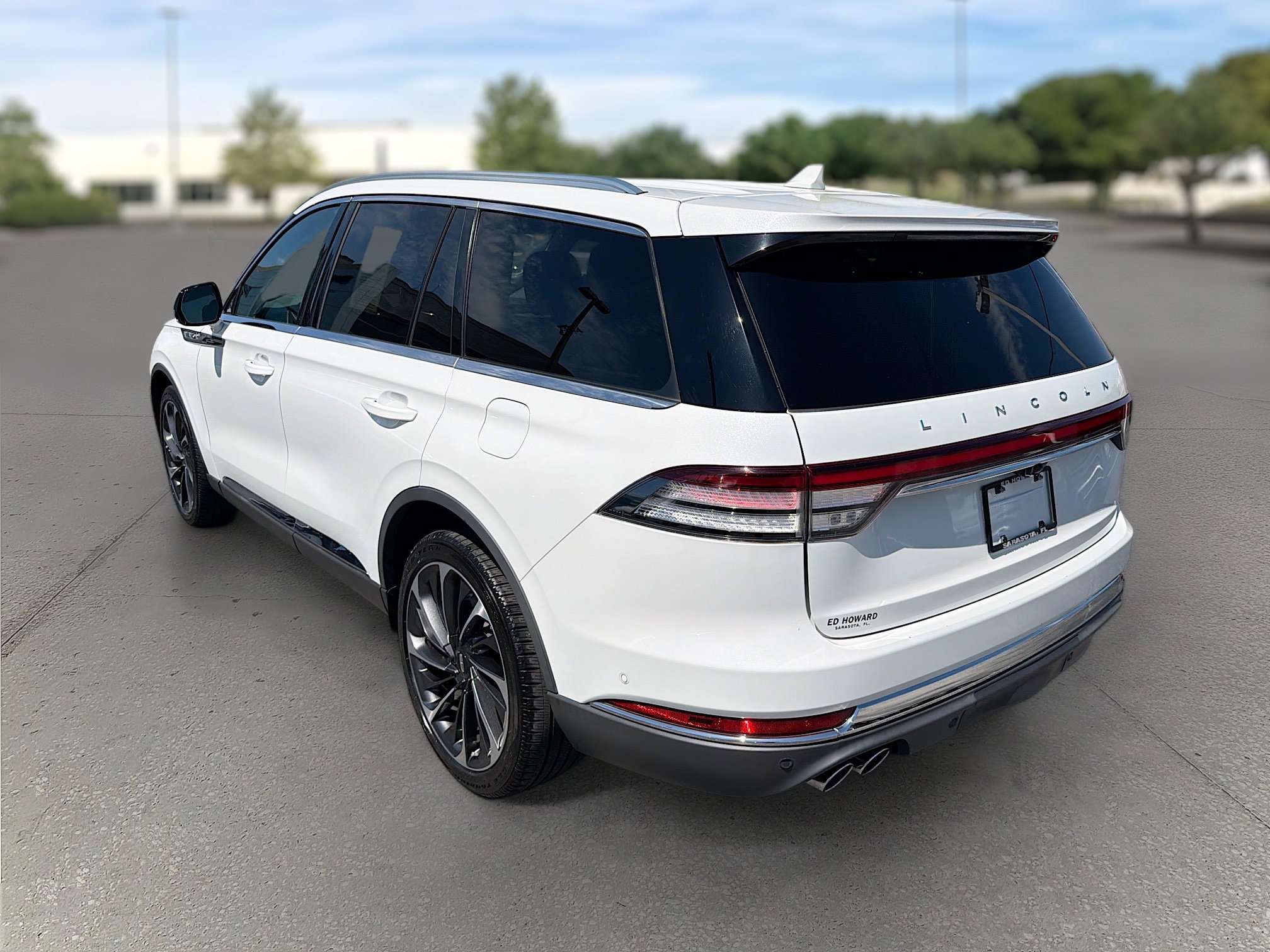 Certified 2020 Lincoln Aviator Reserve w/ Equipment Group 202A AWD/4WD image 5