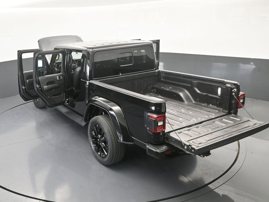 Used 2022 Jeep Gladiator Overland image 63