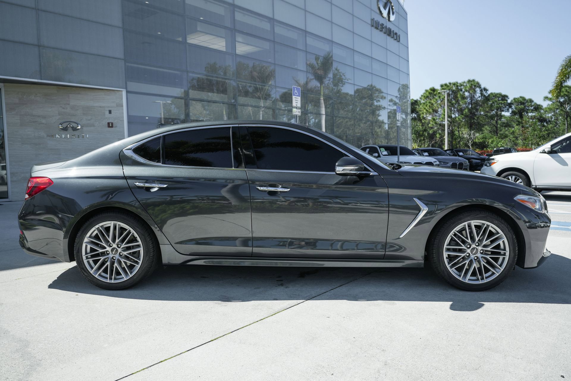 Used 2021 Genesis G70 2.0T w/ Elite Package image 31