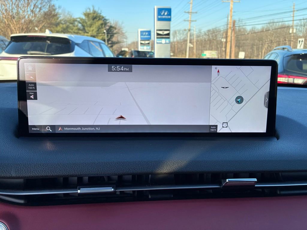 Used 2025 Genesis GV70 3.5T Sport image 32