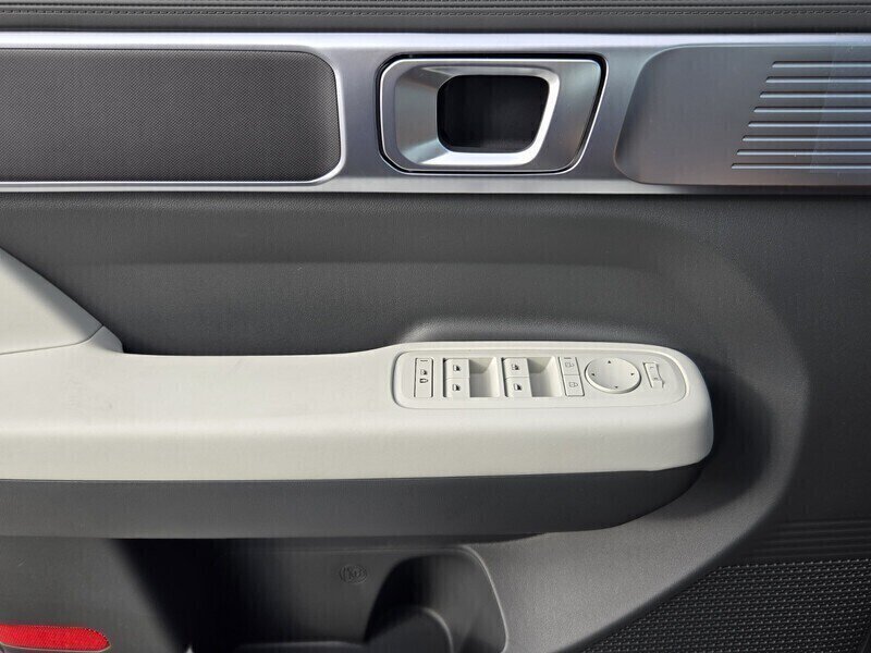 New 2027 Hyundai Santa Fe SE FWD image 12