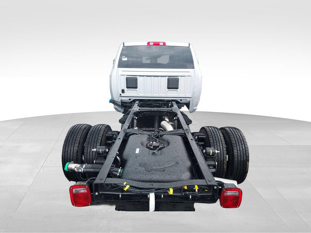 New 2027 RAM 3500 Tradesman w/ Chrome Appearance Group A AWD/4WD image 9