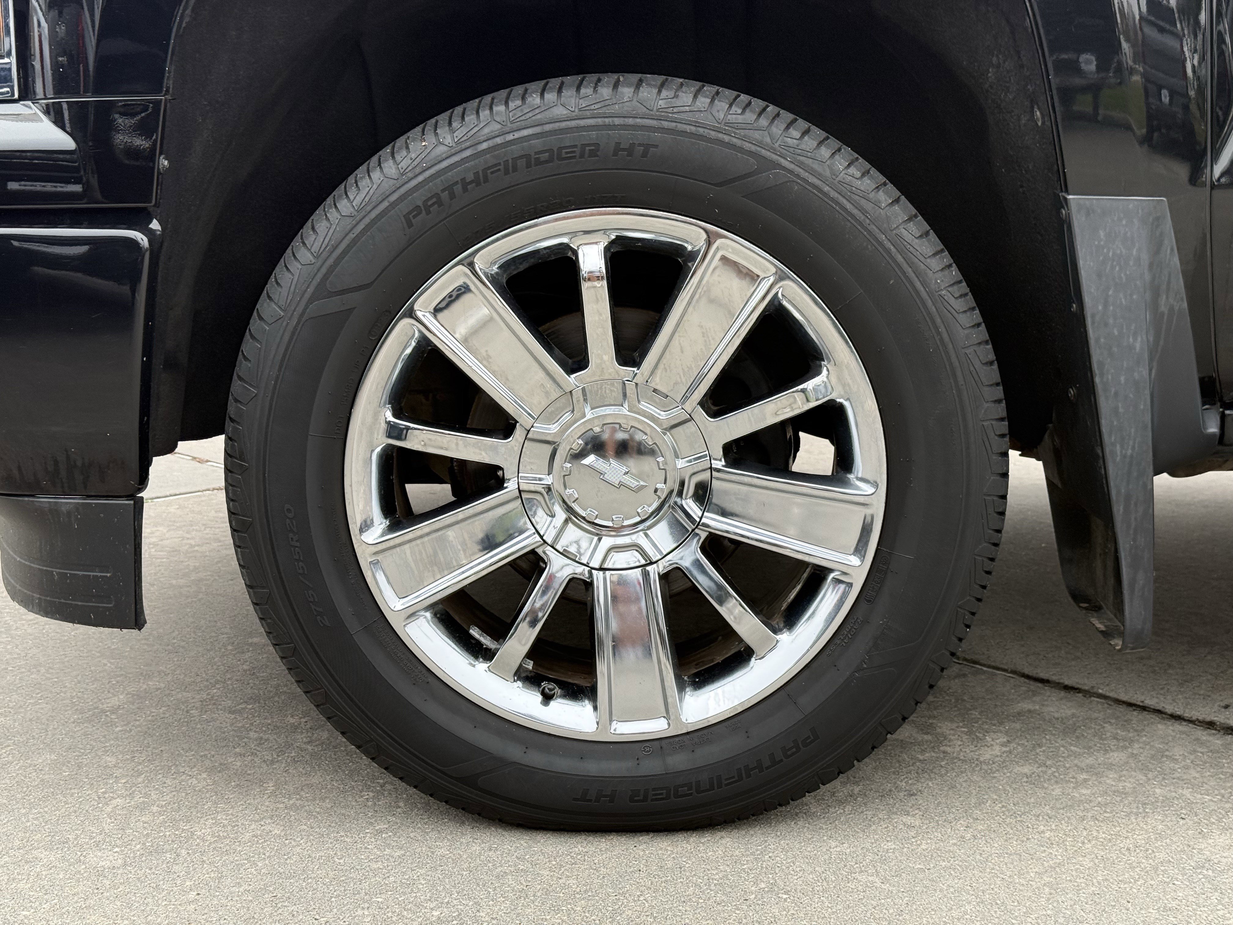 Used 2015 Chevrolet Silverado 1500 High Country w/ High Country Premium Package image 12