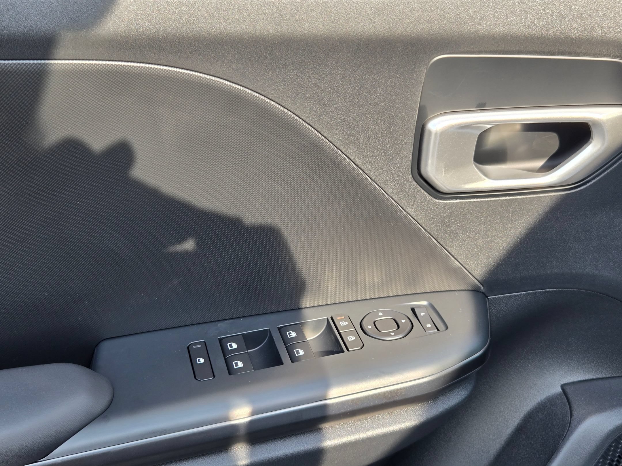 New 2026 Kia K4 FWD image 16