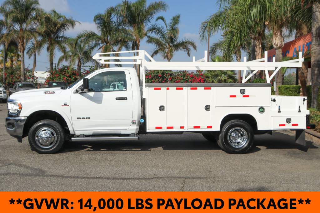 Used 2021 RAM 3500 Tradesman w/ Chrome Appearance Group RWD image 5