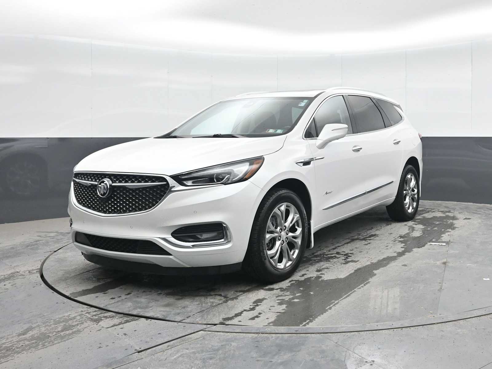 Used 2021 Buick Enclave Avenir w/ Avenir Technology Package AWD/4WD image 5