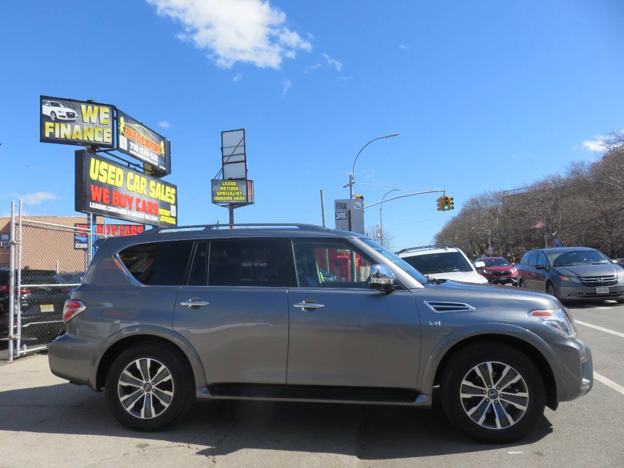 Used 2020 Nissan Armada SL w/ Premium Package image 8