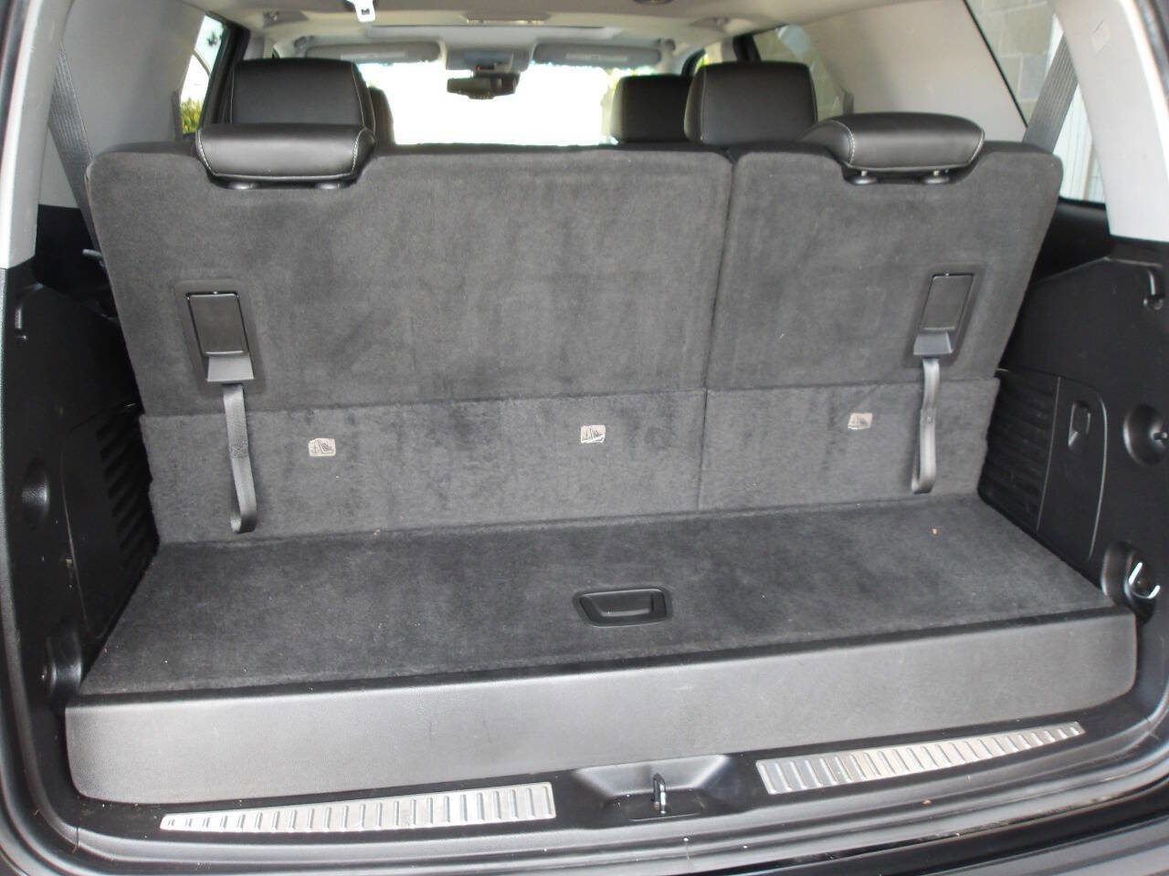 Used 2019 Chevrolet Tahoe LT w/ LT Midnight Edition image 32