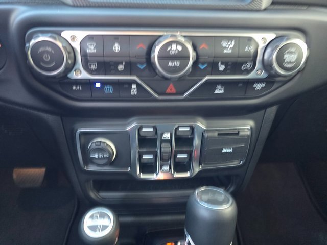 Used 2023 Jeep Wrangler Unlimited Sahara w/ Cold Weather Group image 20