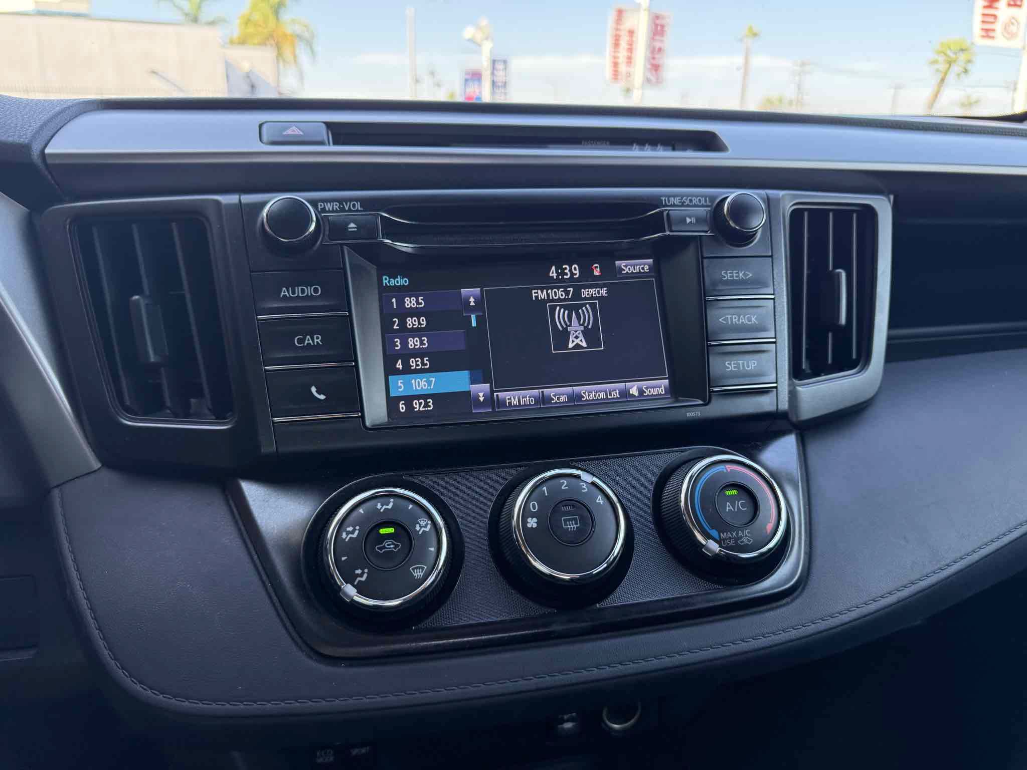 Used 2018 Toyota RAV4 LE w/ All Weather Liner Package FWD image 37