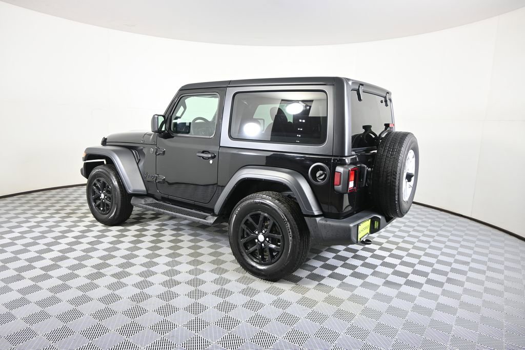 Used 2023 Jeep Wrangler Sport S image 4