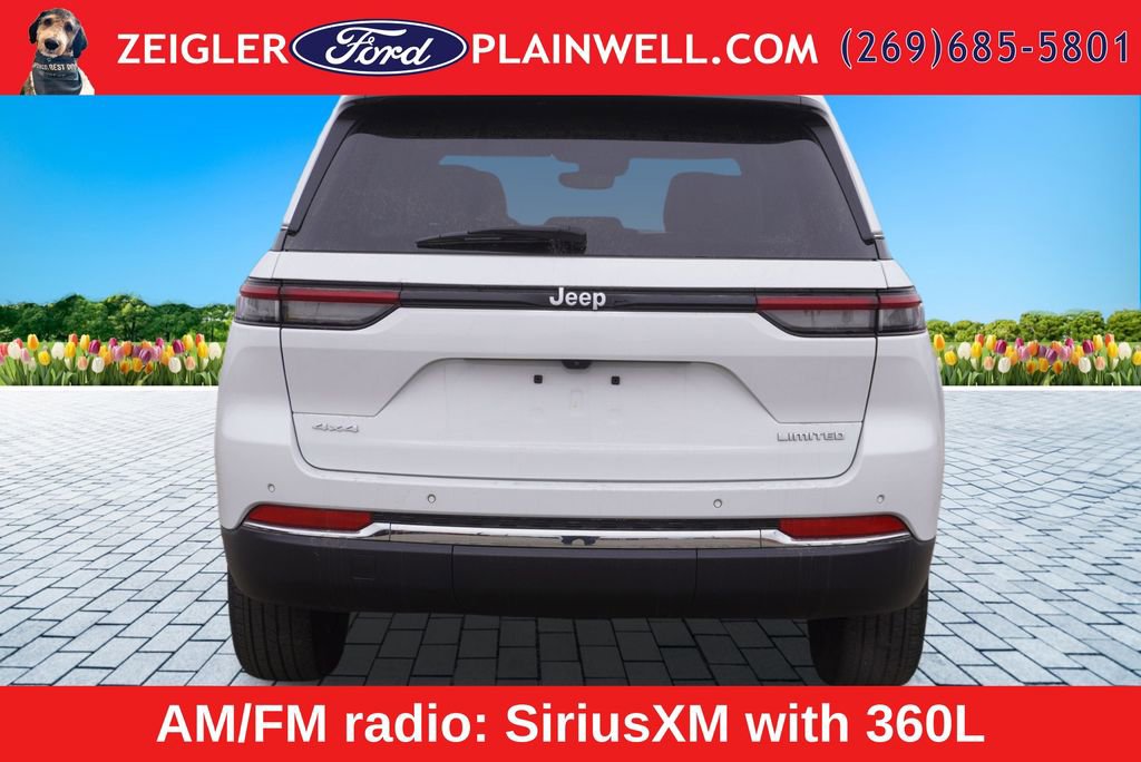 Used 2024 Jeep Grand Cherokee Limited AWD/4WD image 4
