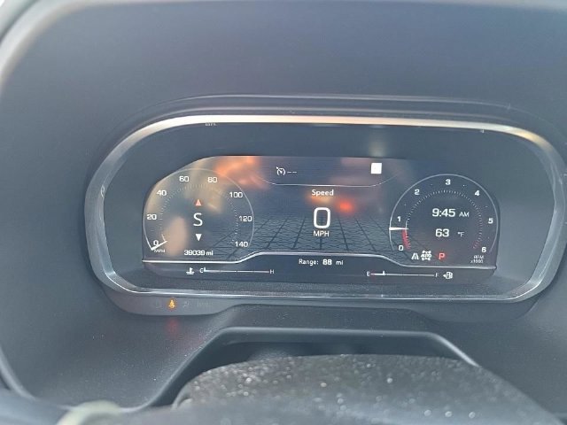 Used 2023 GMC Yukon SLE w/ Gmc Pro Safety Plus Package AWD/4WD image 12
