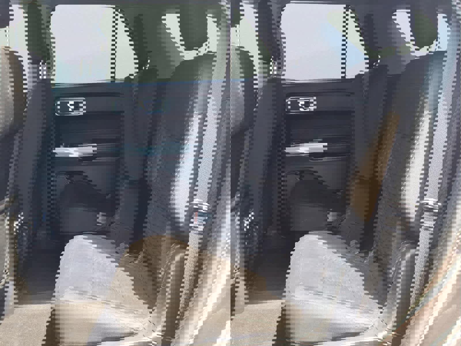 Used 2021 Ford Explorer XLT AWD/4WD image 27