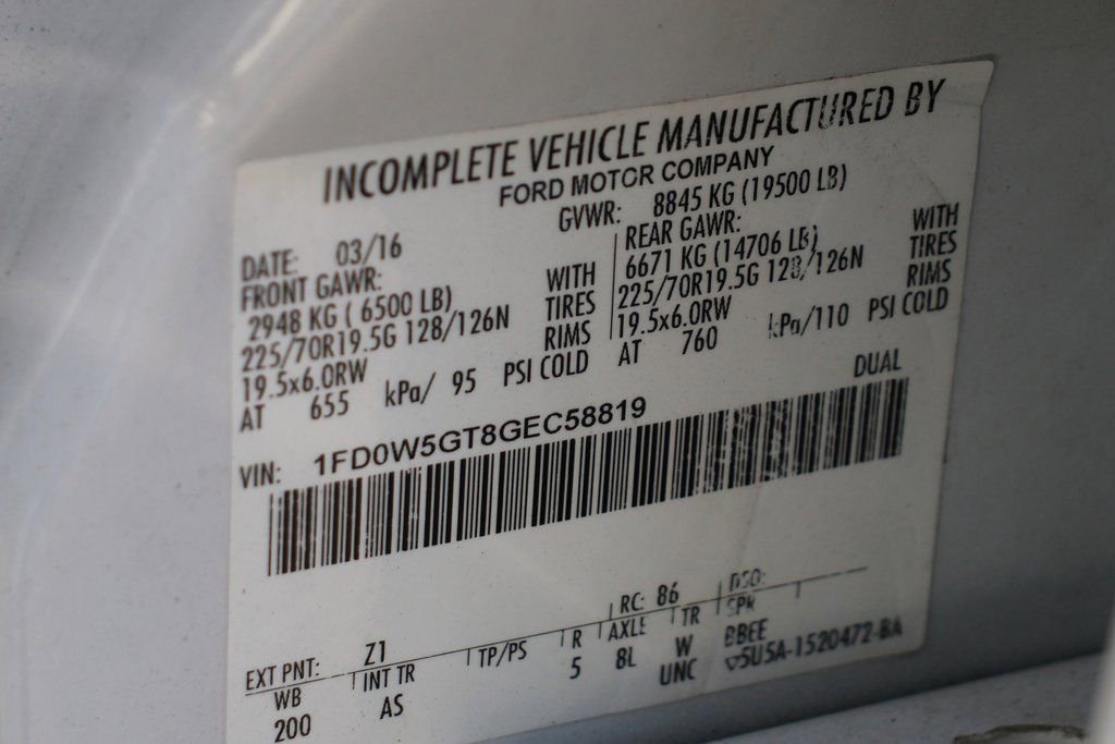 Used 2016 Ford F550 2WD Crew Cab Super Duty image 45