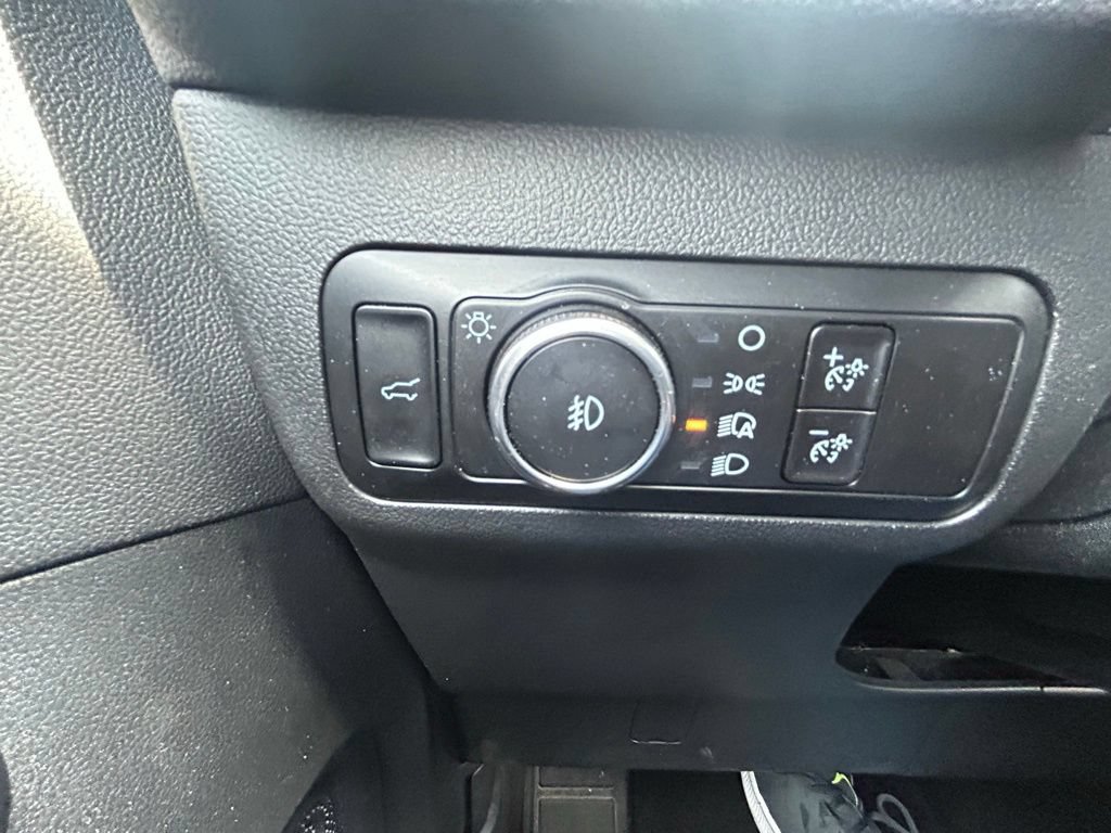 Used 2025 Ford Escape ST-Line Select AWD/4WD image 21