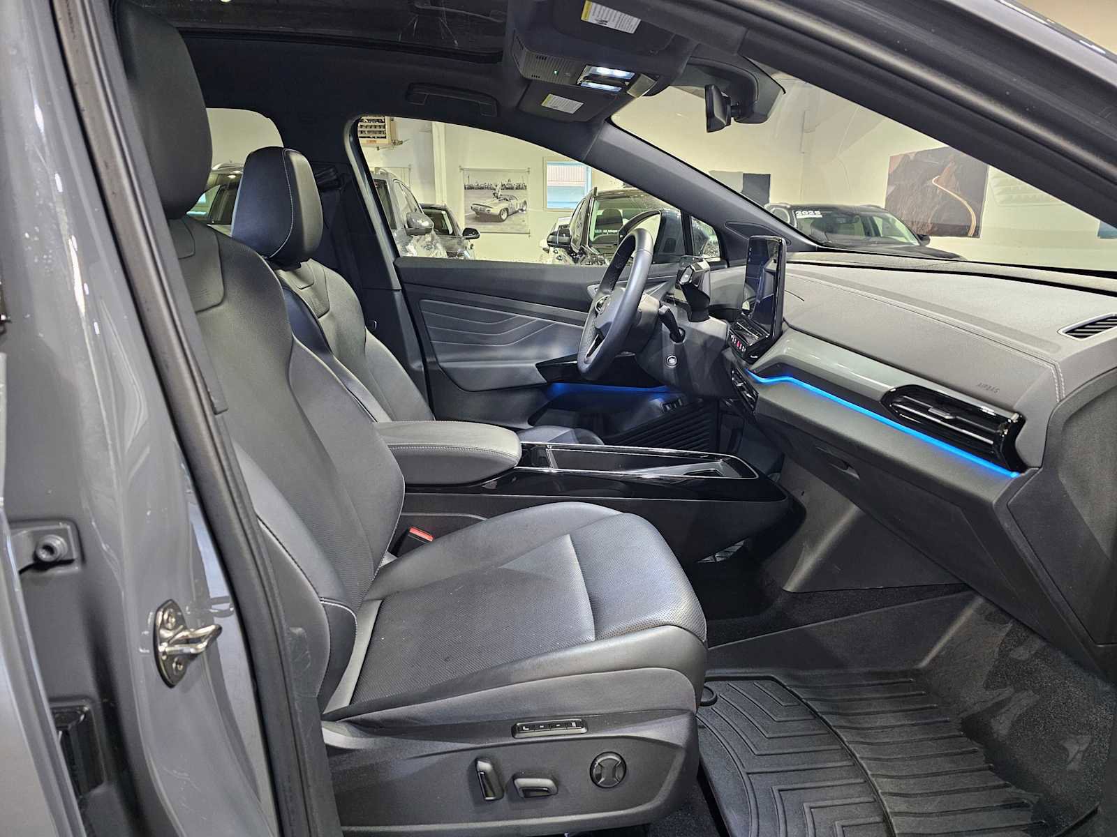 Used 2023 Volkswagen ID.4 Pro S image 10