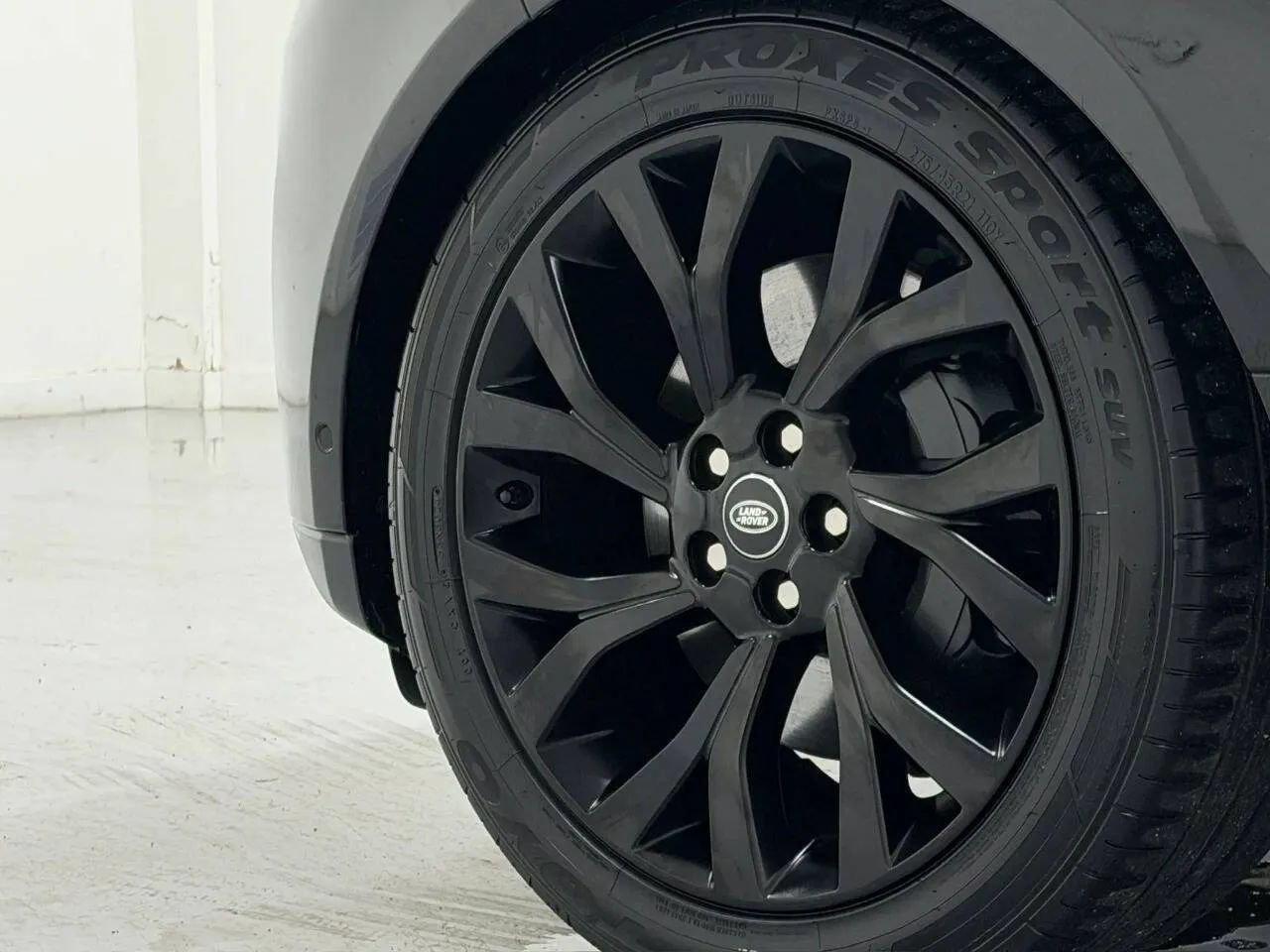 Used 2018 Land Rover Range Rover Supercharged AWD/4WD image 47