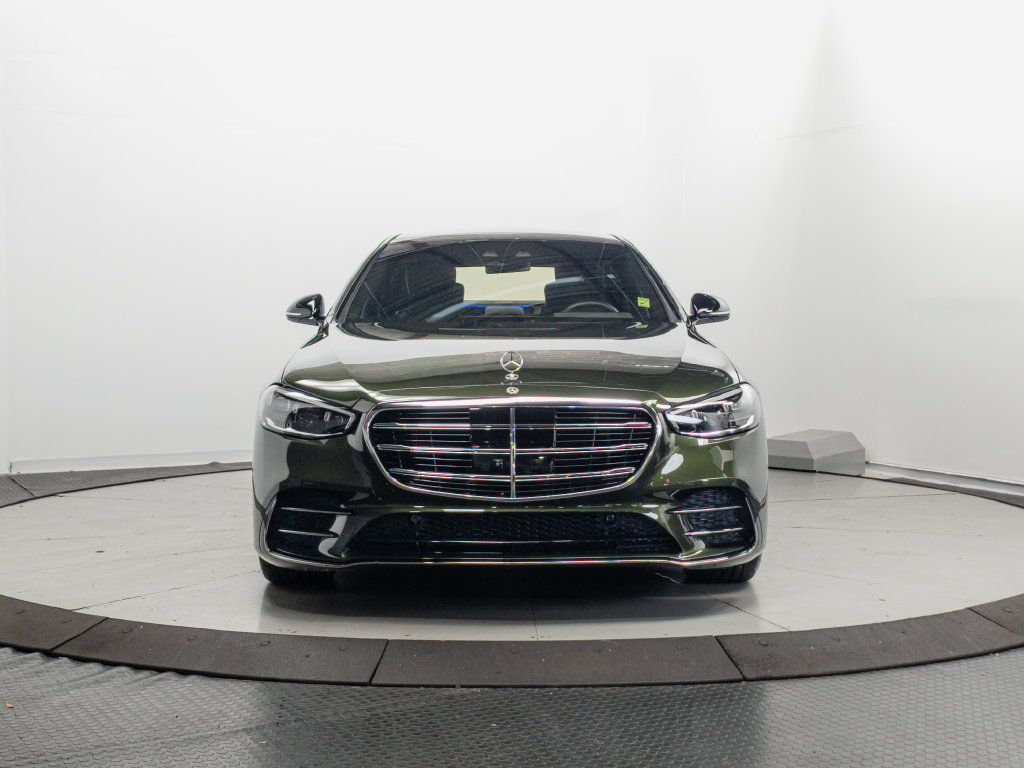 Used 2023 Mercedes-Benz S 580 4MATIC Sedan image 2