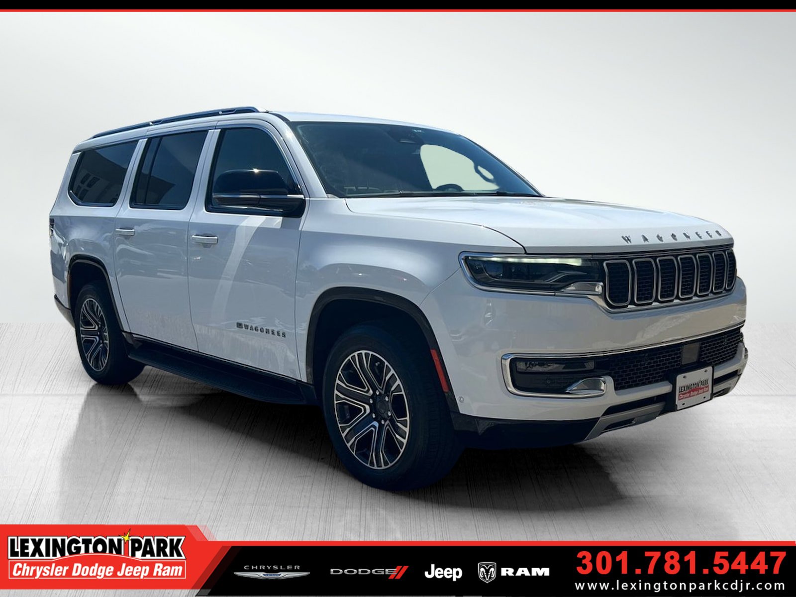Used 2024 Jeep Wagoneer L Series II w/ Flexible Seating Group