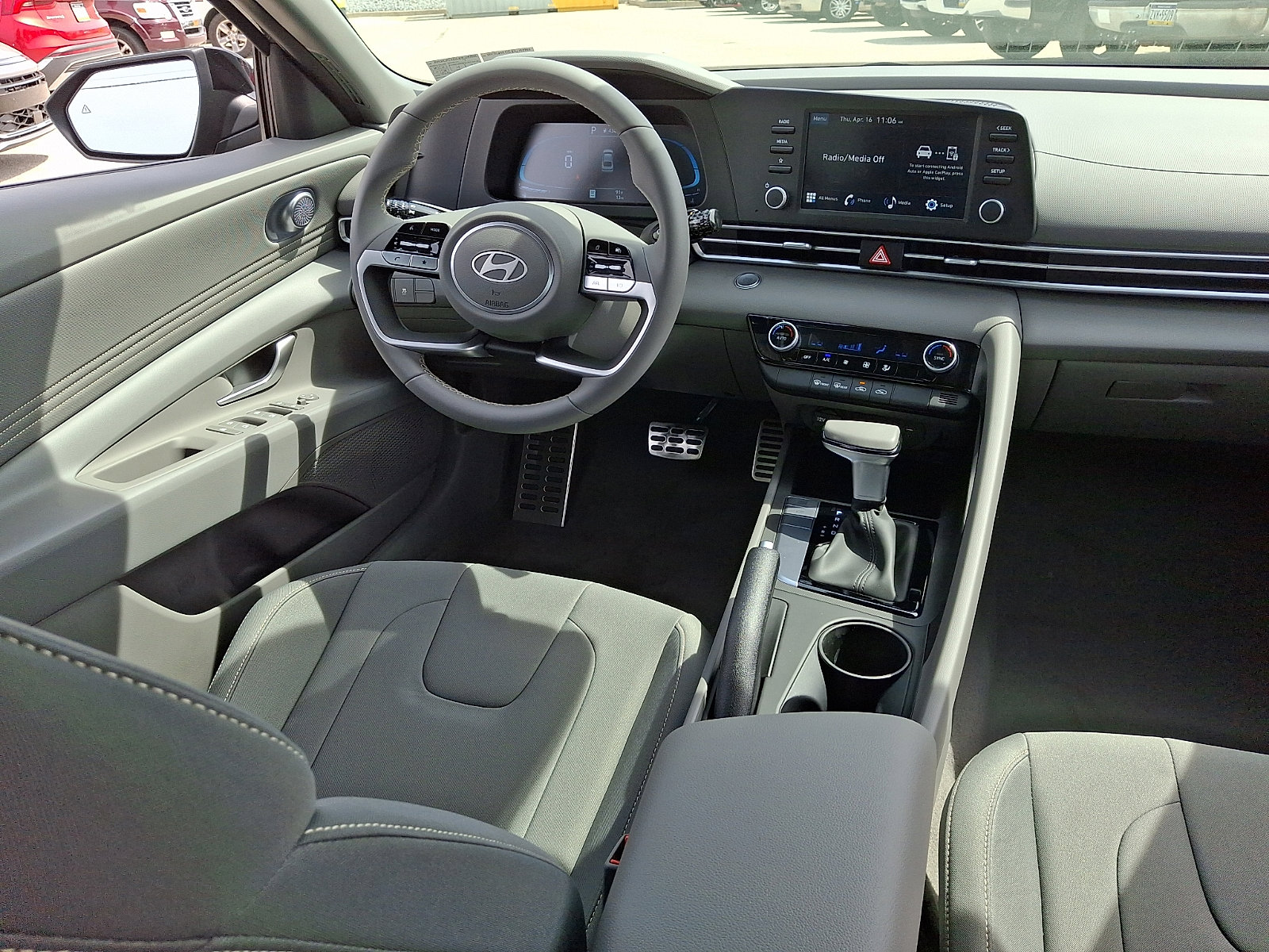 New 2026 Hyundai Elantra Sport image 9